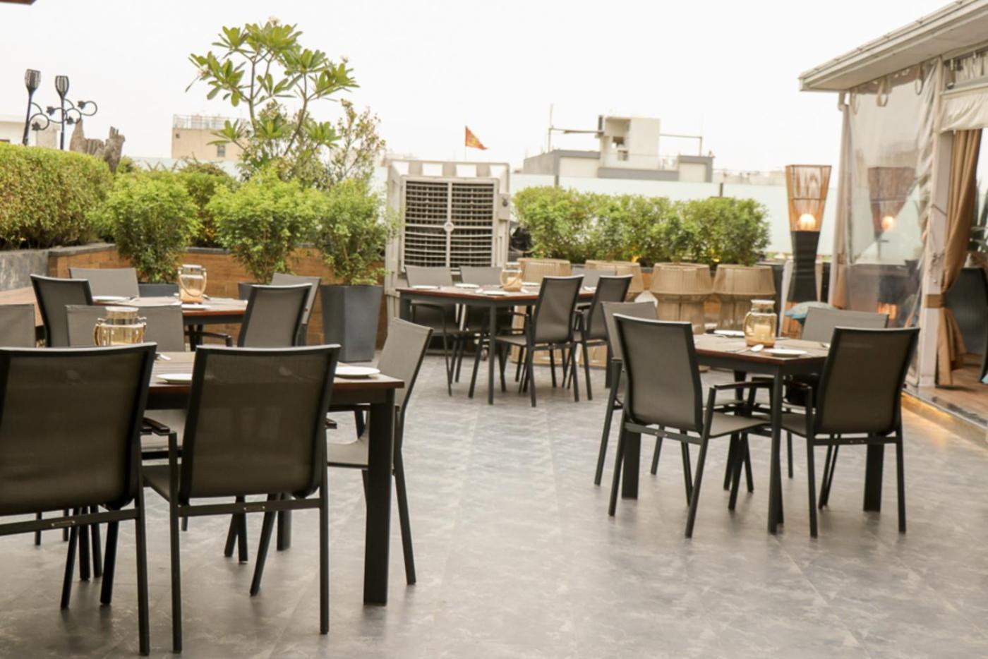 Hotel Eternity New Delhi Exterior photo
